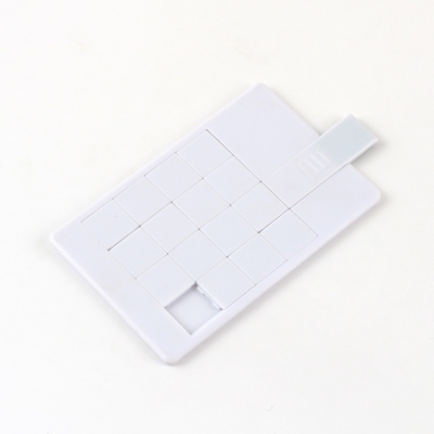 O cartão de crédito USB dos enigmas cola 2,0 o logotipo instantâneo da cópia do UDP Chips Shapes CMYK