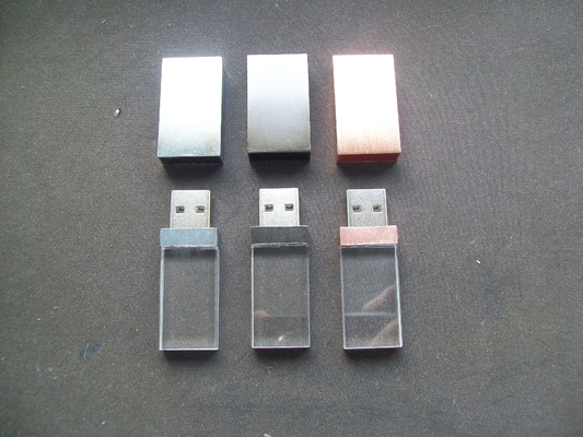 Usb de cristal dentro com luz LED quando trabalha luz LED brilhante