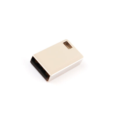Uma unidade flash USB MINI de metal com superfície fosca e ângulo de lente de grande ângulo de 120 graus garantindo a proteção de dados