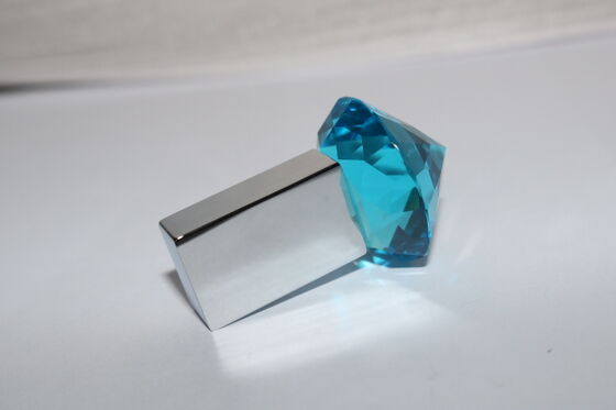 Diamond USB Flash Drive é bom para o presente da senhora com jóias USB Flash Drive também pode laser logotipo em metal personalizado feito logotipo usb e caixa